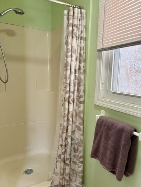 3 Family - 3 Units Up/Down at 818 Nantasket Ave, Hull MA 02045, photo 29 of 32