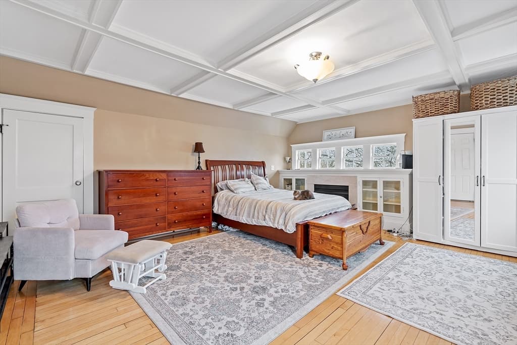 2-4 Chisholm Ln # 3, Boston MA 02131 photo 7