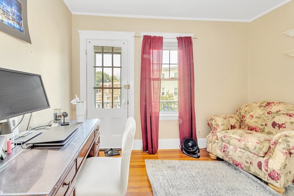 21 Bradwood St, Boston MA 02131 photo 7