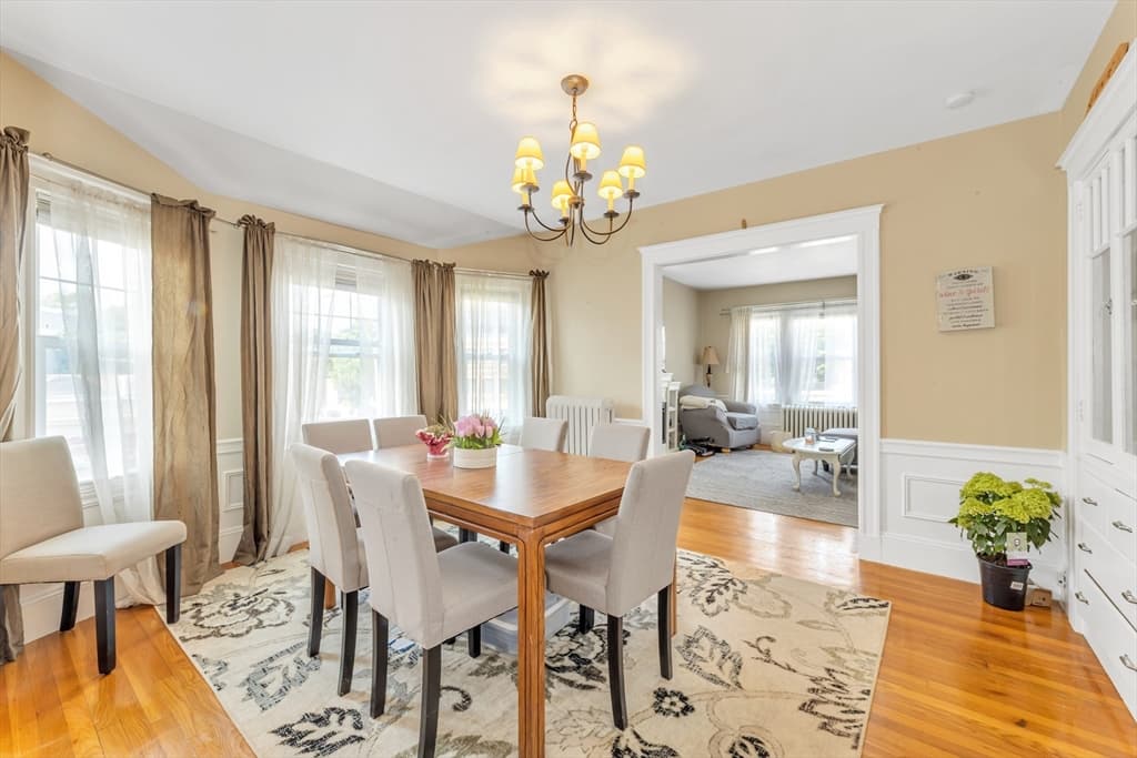 21 Bradwood St, Boston MA 02131 photo 5