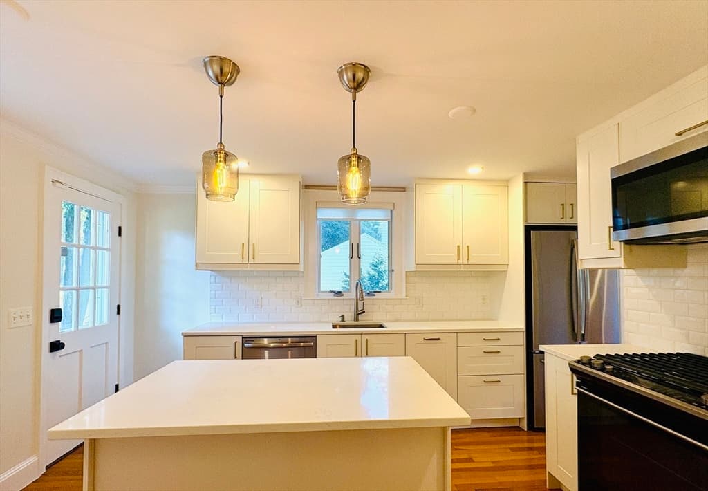 308 Webster St, Needham MA 02494 photo 11