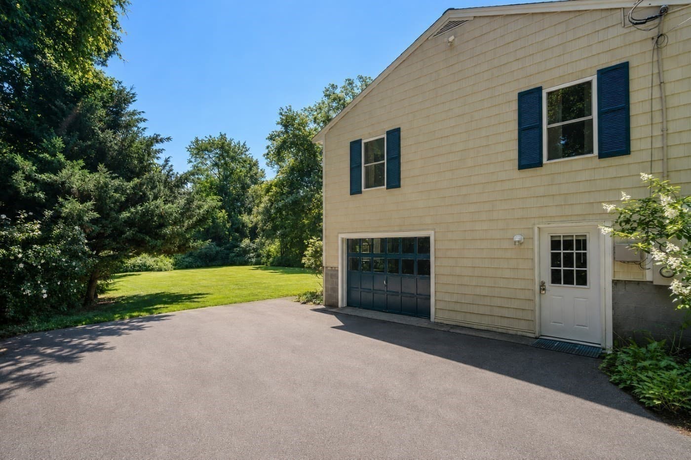 Single Family Residence at 23 Inland Rd, Marion MA 02738, Marion, photo 36 of 40