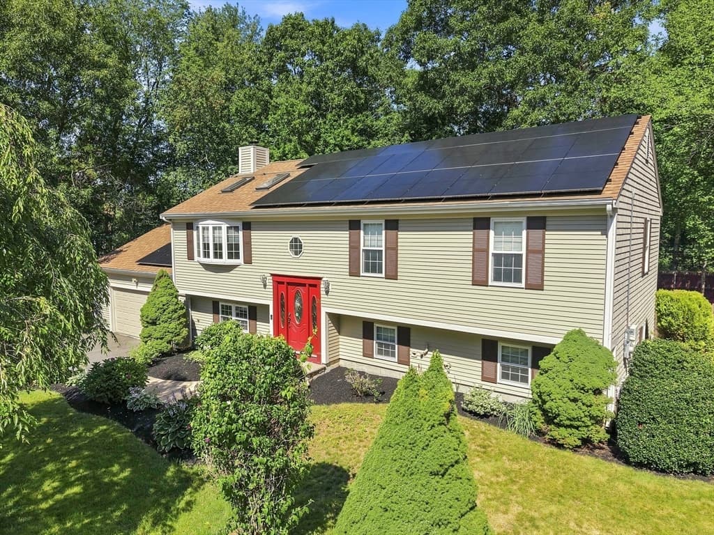 25 Butterfly Trail, Dartmouth MA 02747