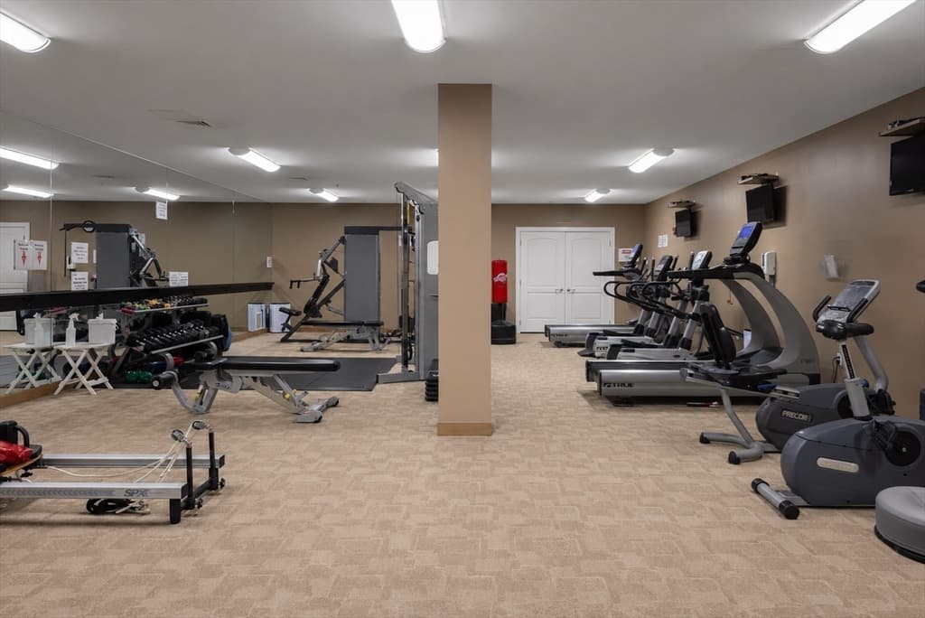 2430 Beacon St # 105, Boston MA 02467 photo 12