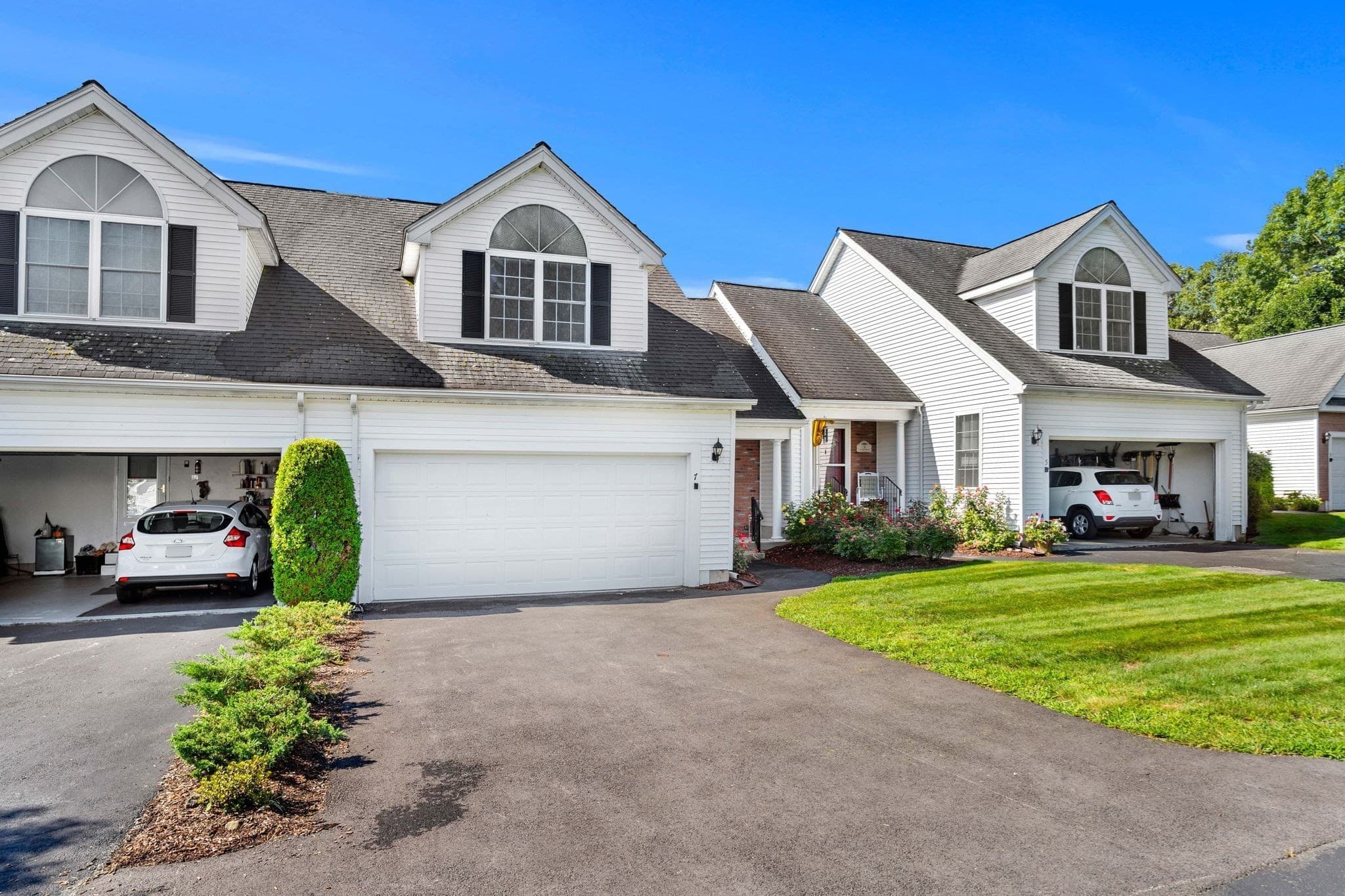 Condominium at 7 Nature View Dr # 7, Uxbridge MA 01569, Uxbridge, photo 37 of 42