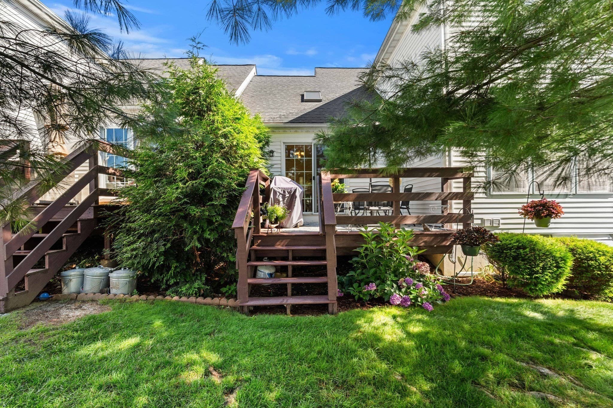 Condominium at 7 Nature View Dr # 7, Uxbridge MA 01569, Uxbridge, photo 31 of 42