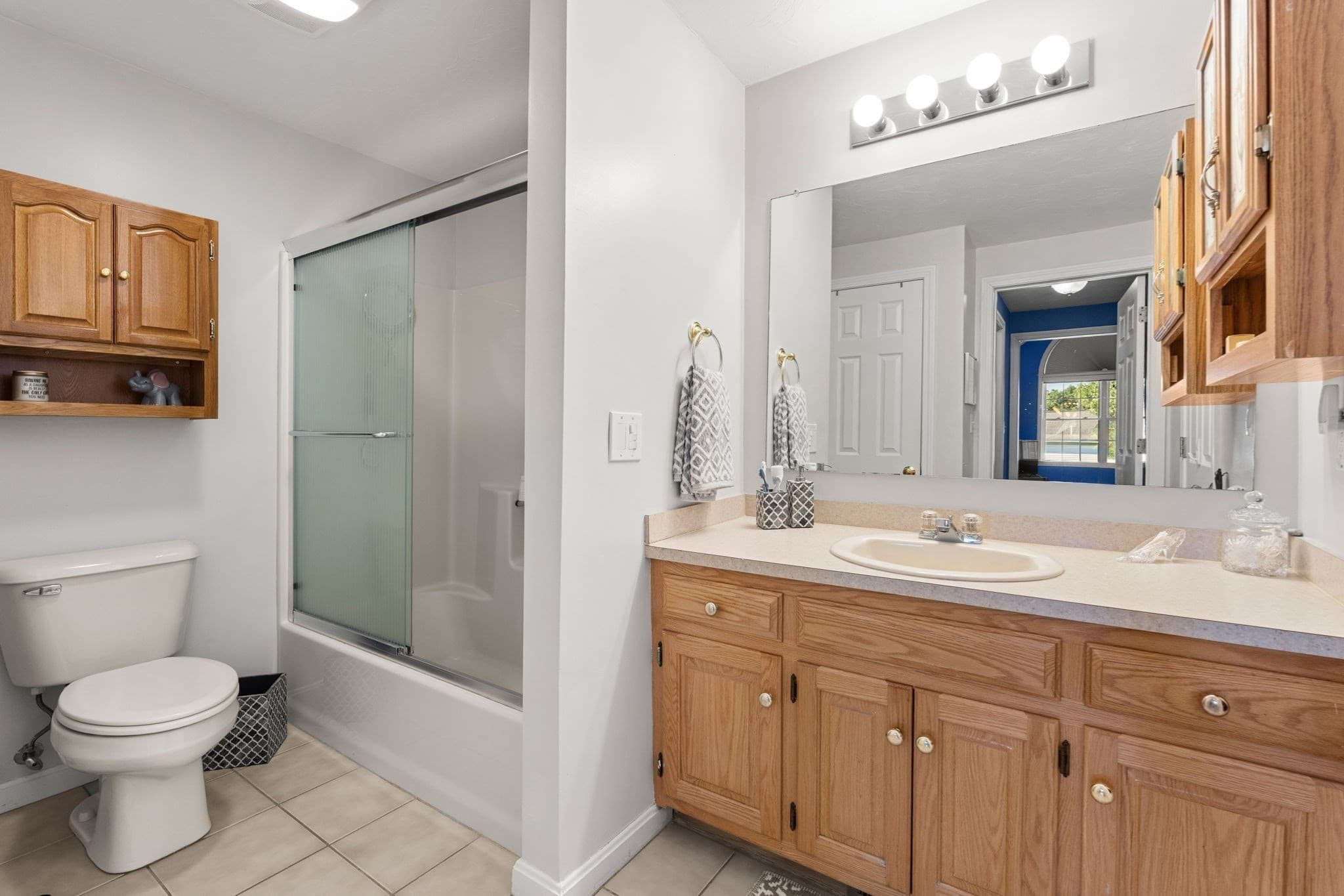 Condominium at 7 Nature View Dr # 7, Uxbridge MA 01569, Uxbridge, photo 25 of 42