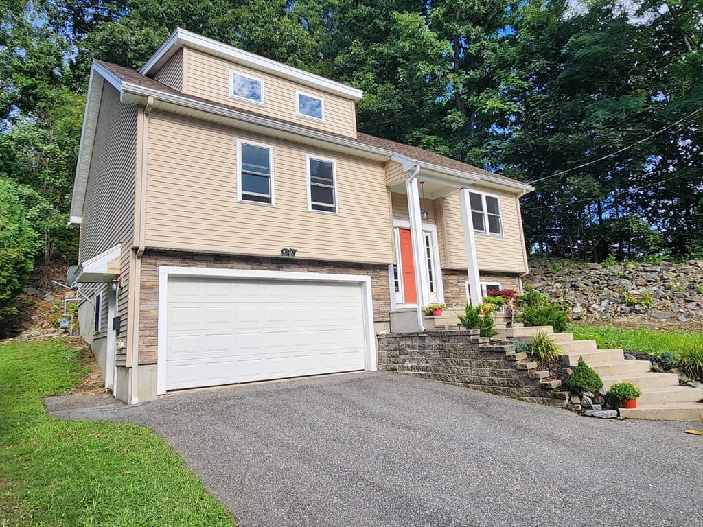 29 Buckley Rd, Worcester MA 01602 photo 4