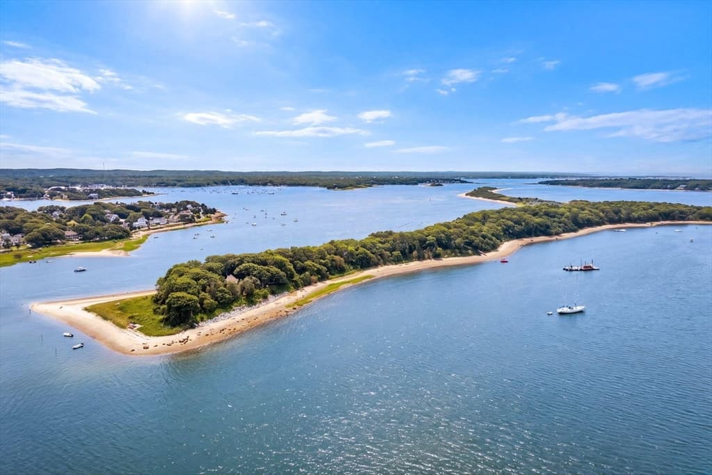 9 Bassetts Island, Bourne MA 02534
