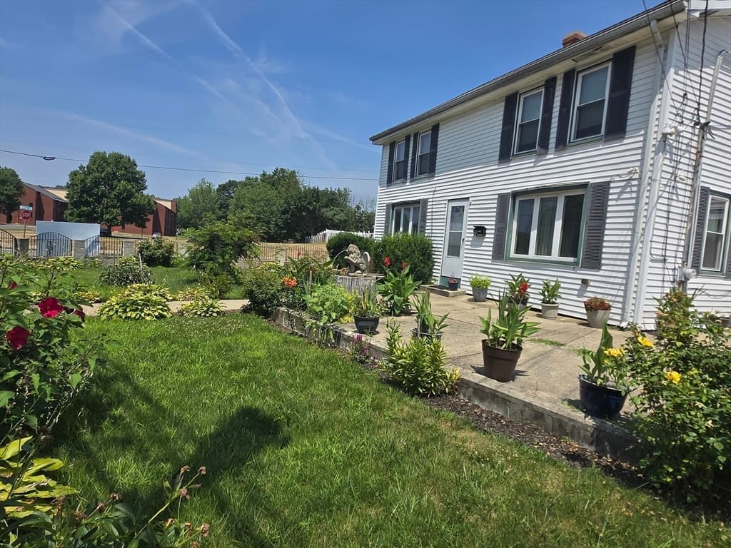 78 Summer St, Brockton MA 02302 photo 4