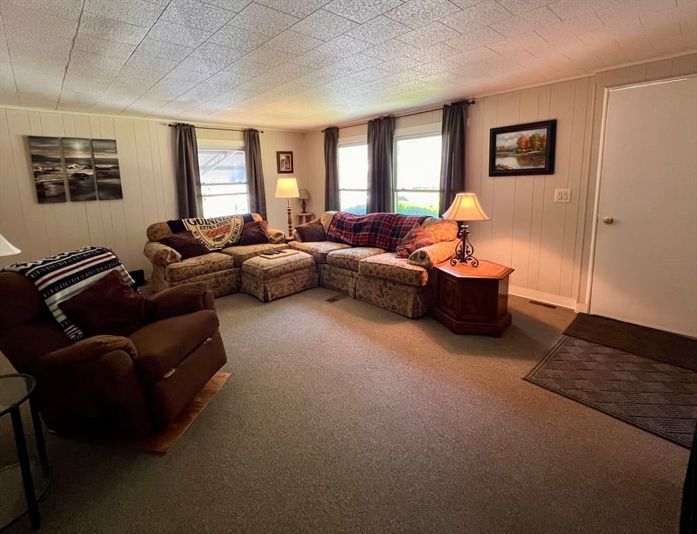 Mobile Home at 9 Maverick Drive, Brookfield MA 01506, Brookfield, photo 15 of 15