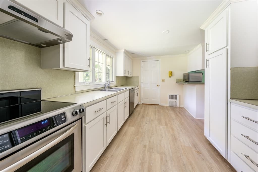 61 White Oak Trl, Barnstable MA 02632 photo 5