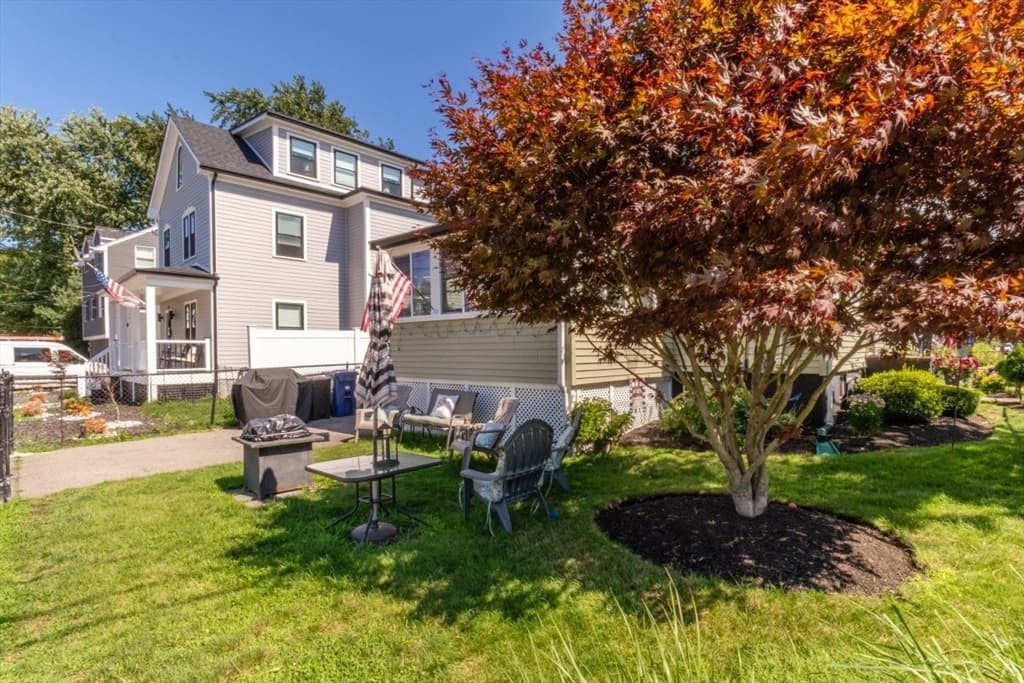 35 Rosaria St, Boston MA 02122 photo 2