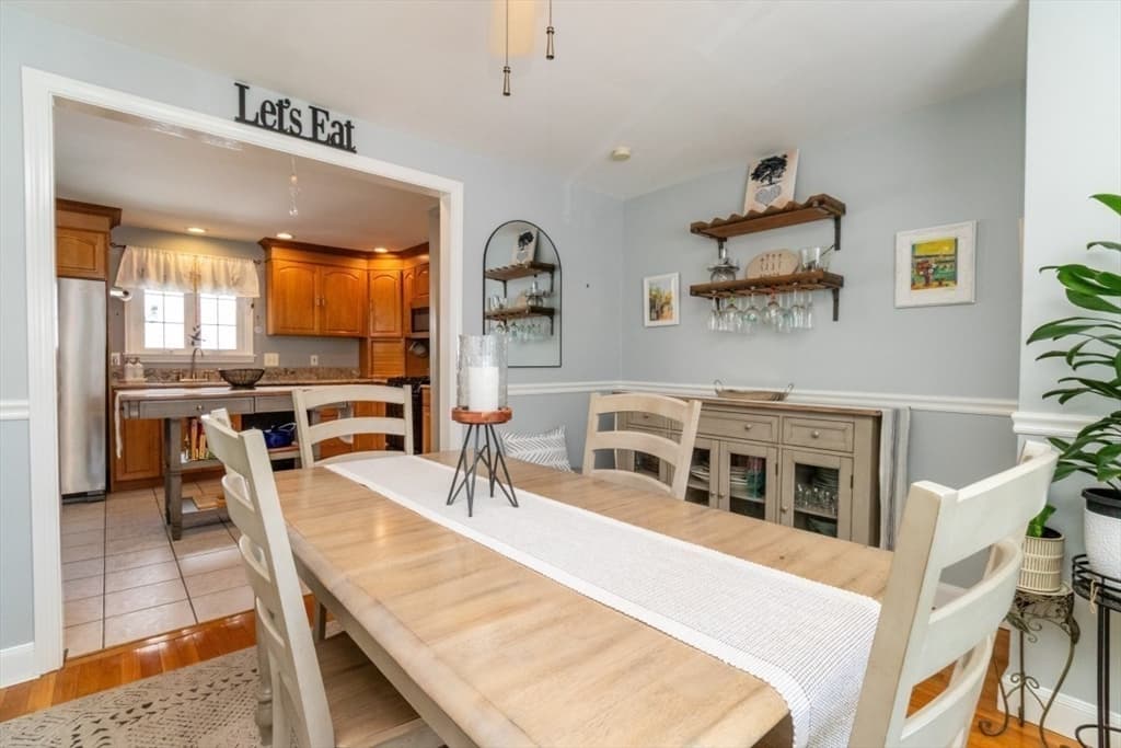 35 Rosaria St, Boston MA 02122 photo 16