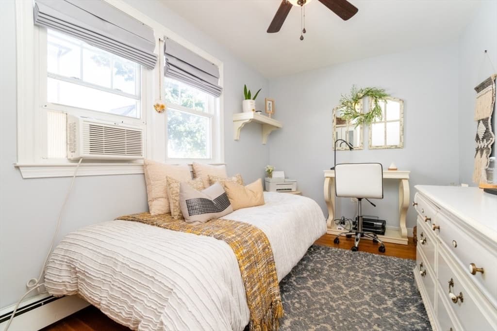 35 Rosaria St, Boston MA 02122 photo 7