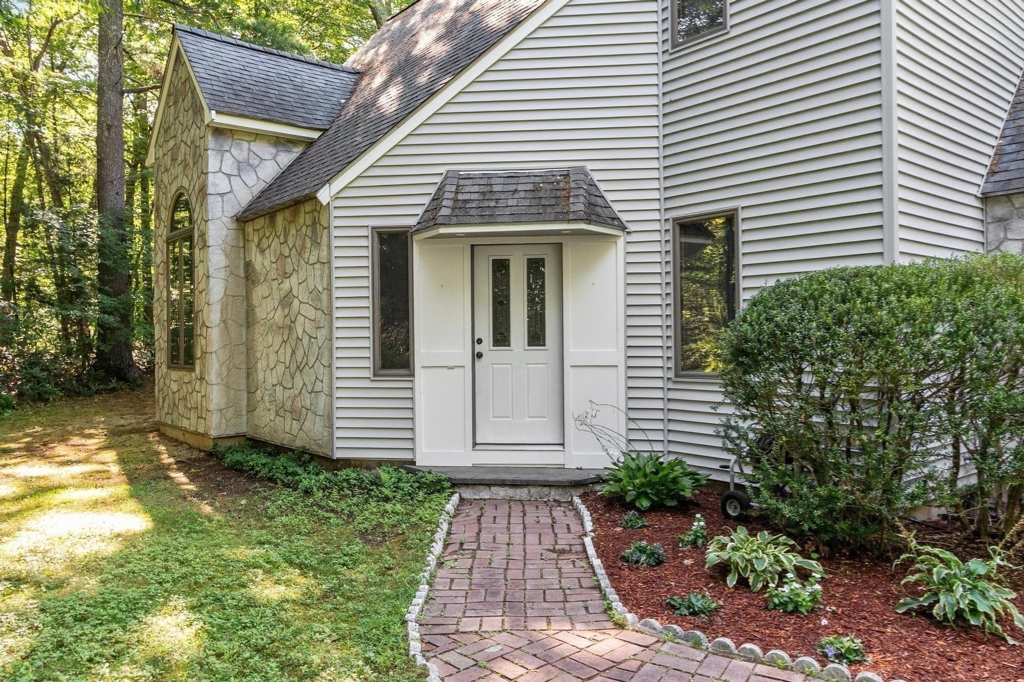 Single Family Residence at 140 Thurlow Street, Georgetown MA 01833, Georgetown, photo 9 of 41