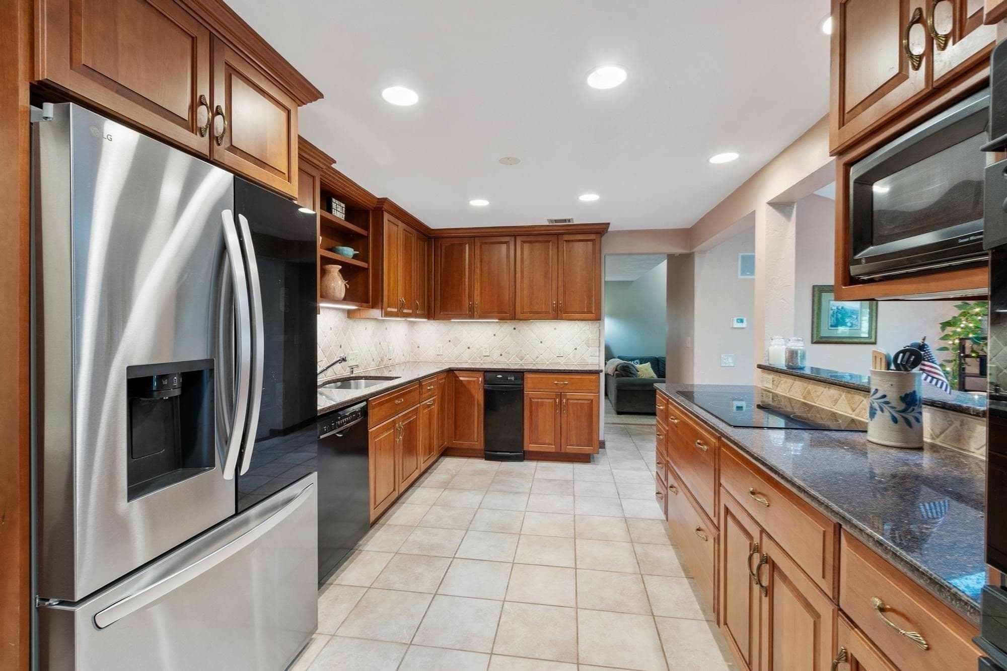 Single Family Residence at 140 Thurlow Street, Georgetown MA 01833, Georgetown, photo 14 of 41