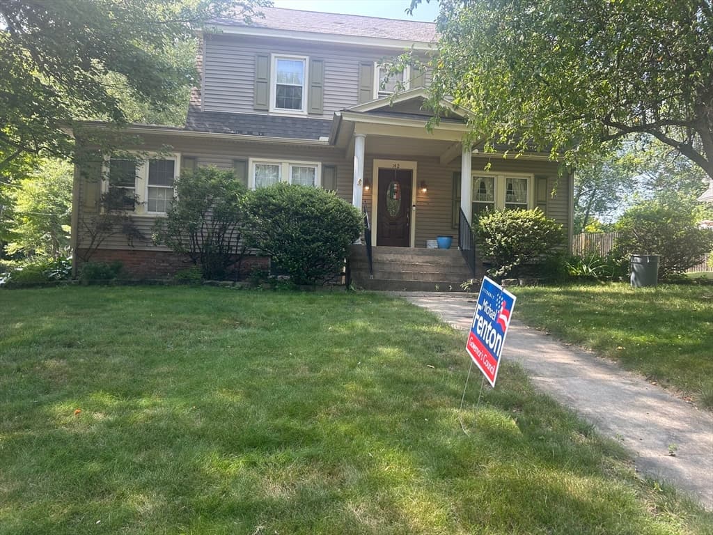 142 Springfield St, Springfield MA 01107