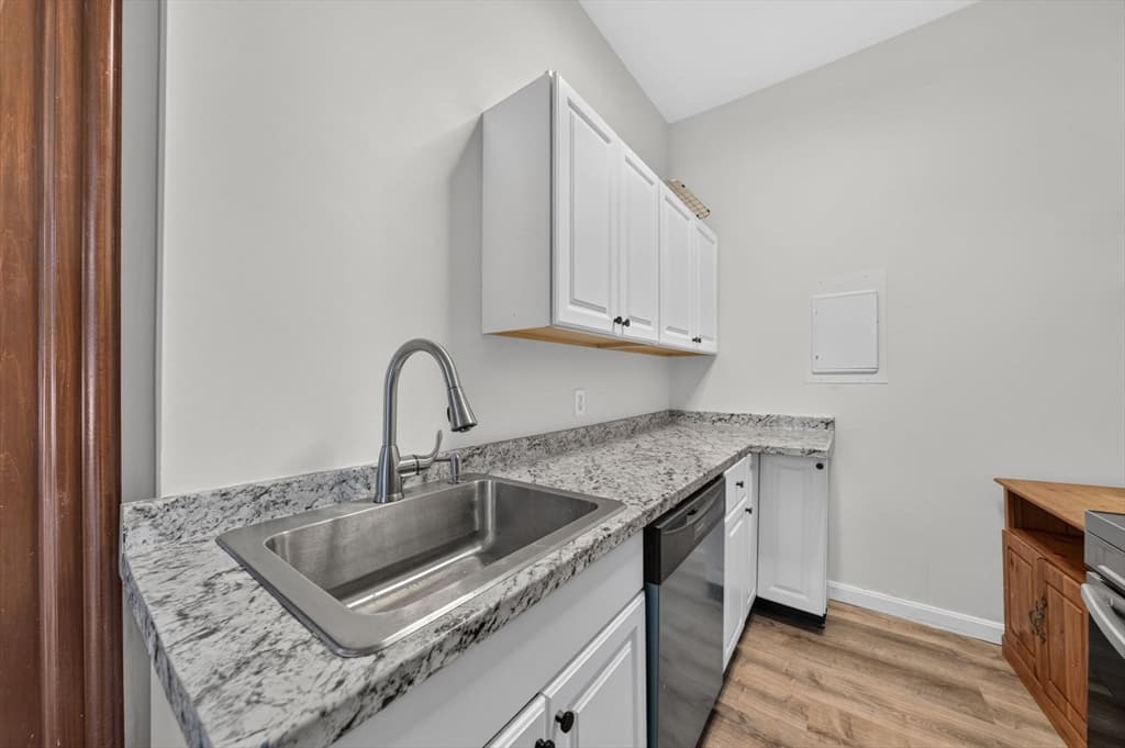 533 Locust St # 5, Fall River MA 02720 photo 12