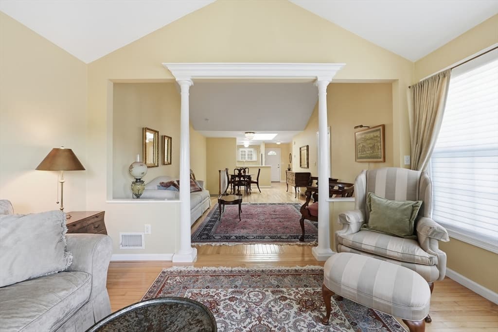 48 William Onthank Ln # 48, Southborough MA 01772 photo 12