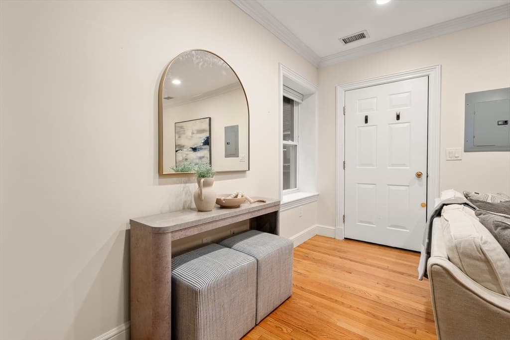 1724 Beacon St # 1, Brookline MA 02445 photo 12