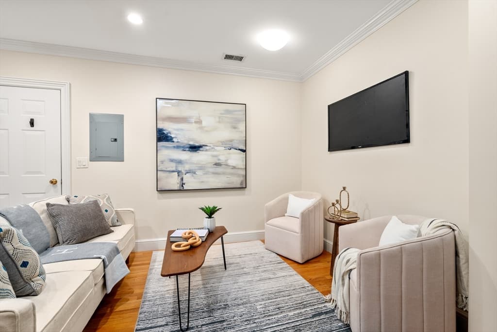 1724 Beacon St # 1, Brookline MA 02445 photo 7