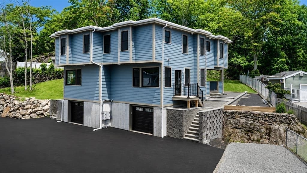 20 Bellair St, Lynn MA 01902