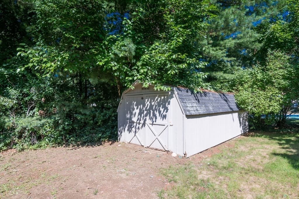 297 Falley Dr, Westfield MA 01085 photo 34