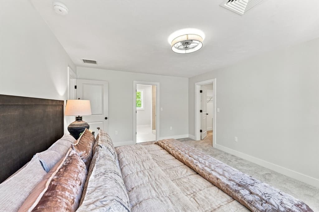 4 White Court, Douglas MA 01516 photo 23