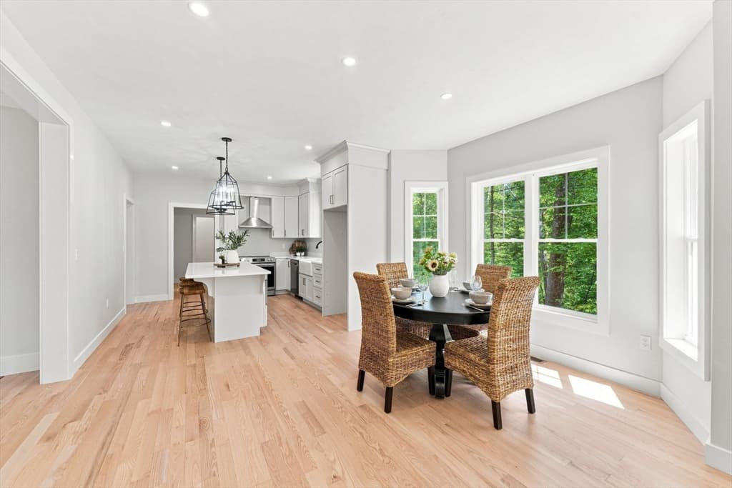 4 White Court, Douglas MA 01516 photo 16