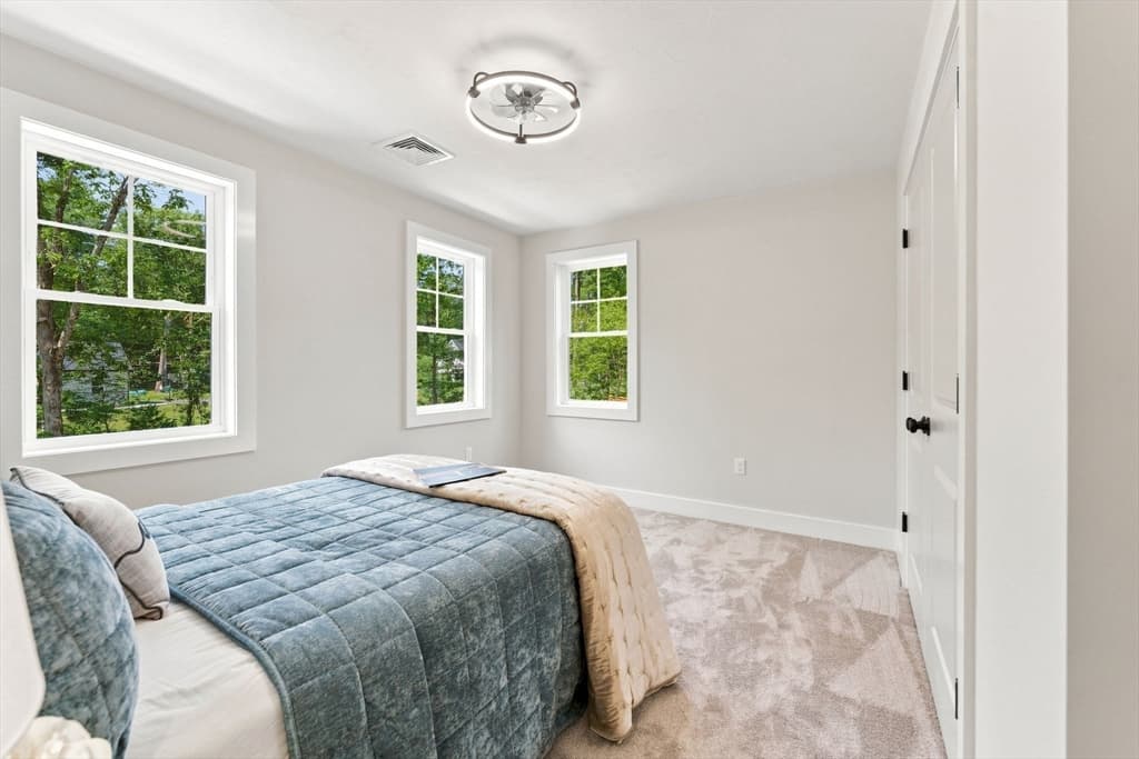 4 White Court, Douglas MA 01516 photo 36