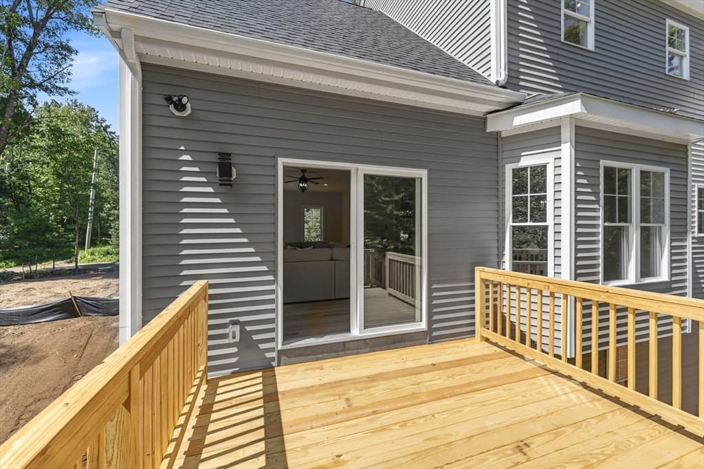 4 White Court, Douglas MA 01516 photo 38
