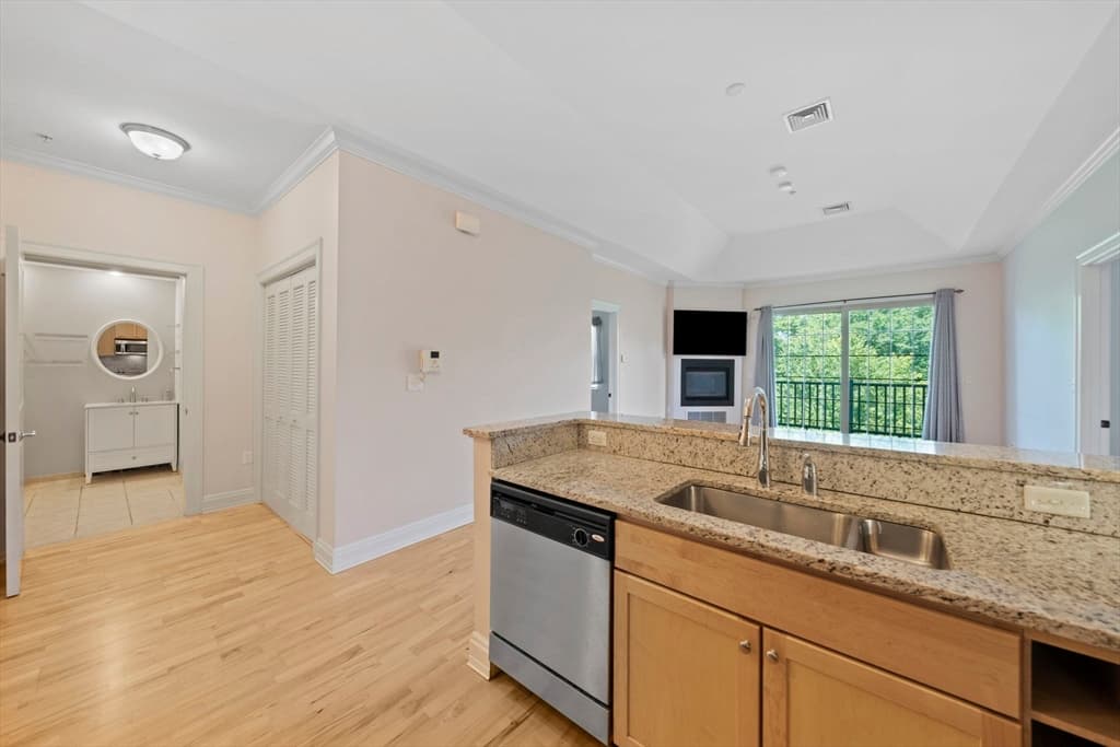 59 Walpole St # 307, Canton MA 02021 photo 4