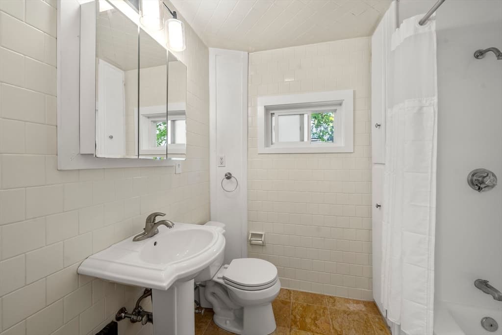 74 Trull St # B, Somerville MA 02145 photo 18