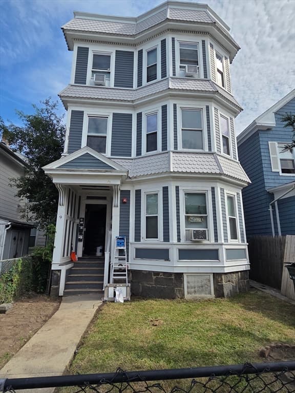 9 Lincoln St, Boston MA 02122