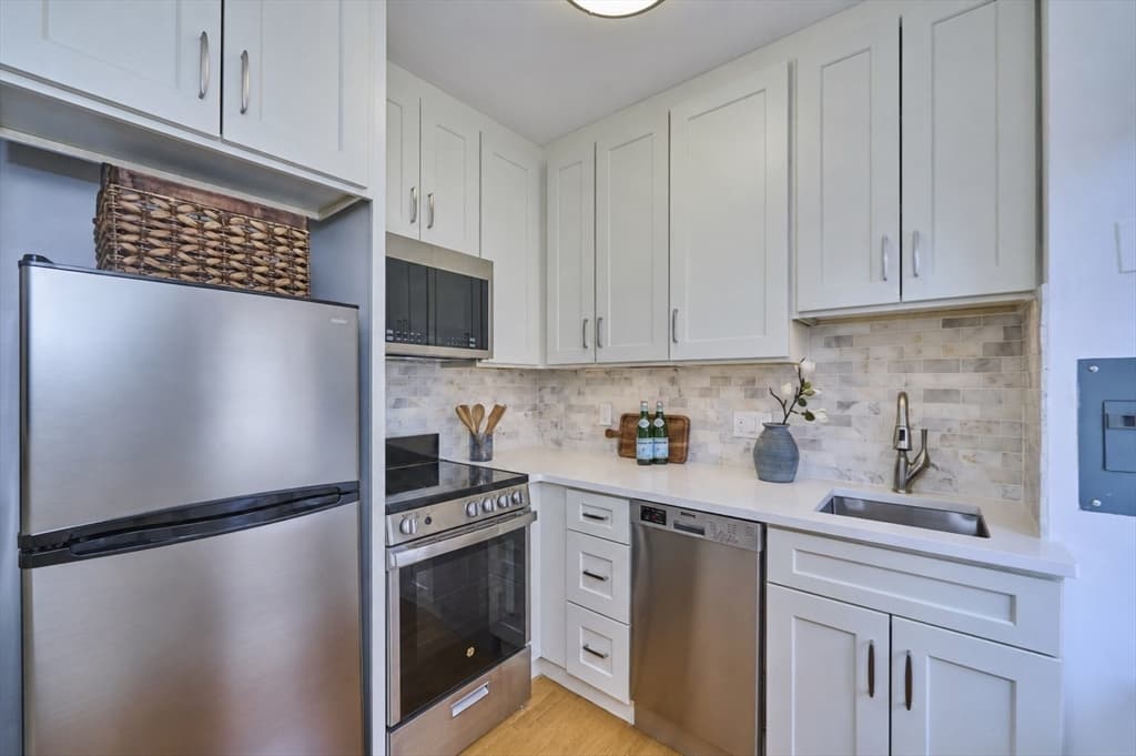 20 Hereford Street # 4, Boston MA 02115 photo 3