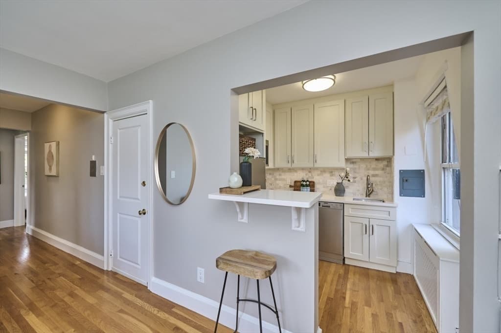 20 Hereford Street # 4, Boston MA 02115 photo 5