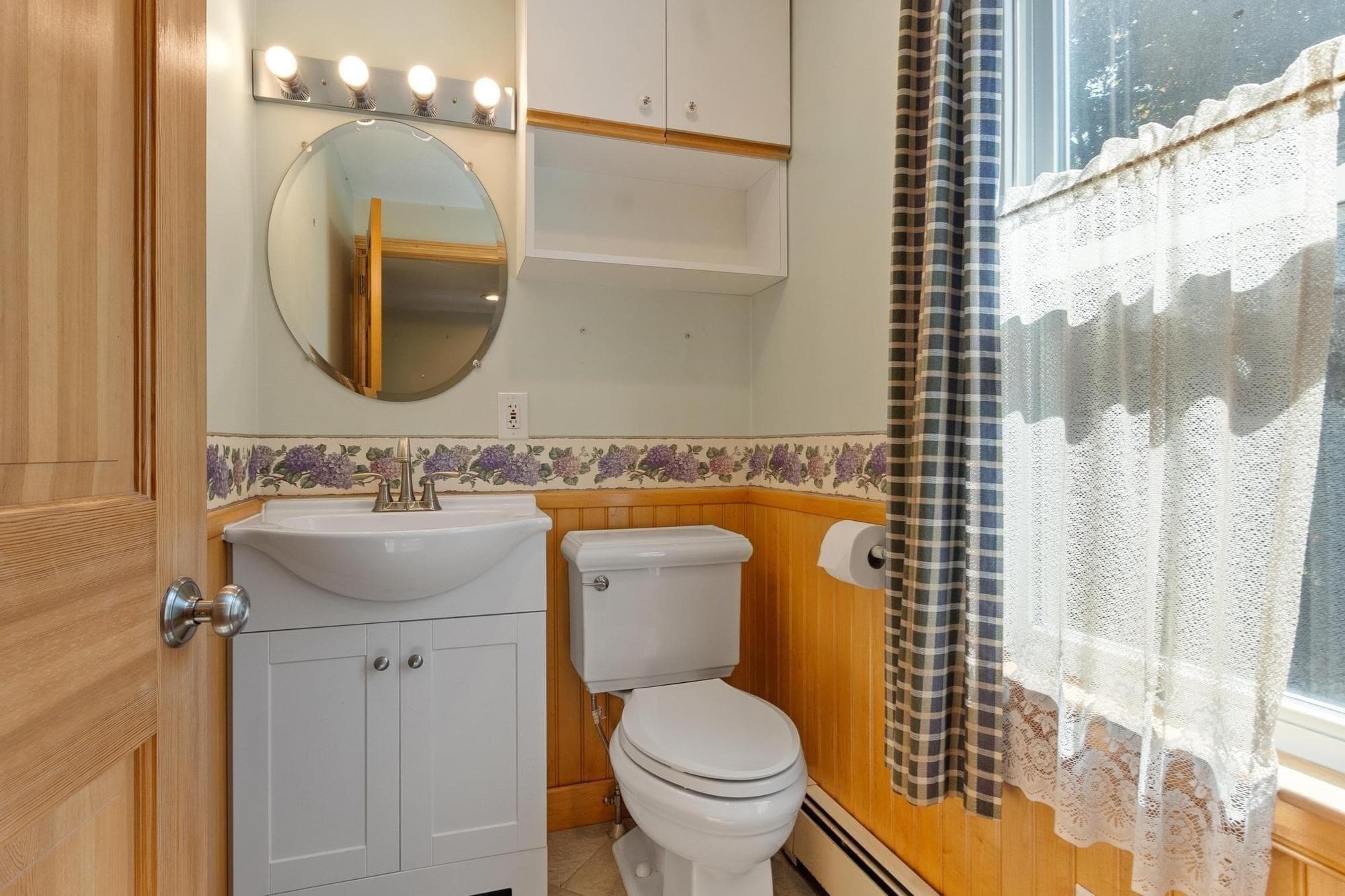 Single Family Residence at 19 Rowley Hill Rd, Sterling MA 01564, Sterling, photo 17 of 38