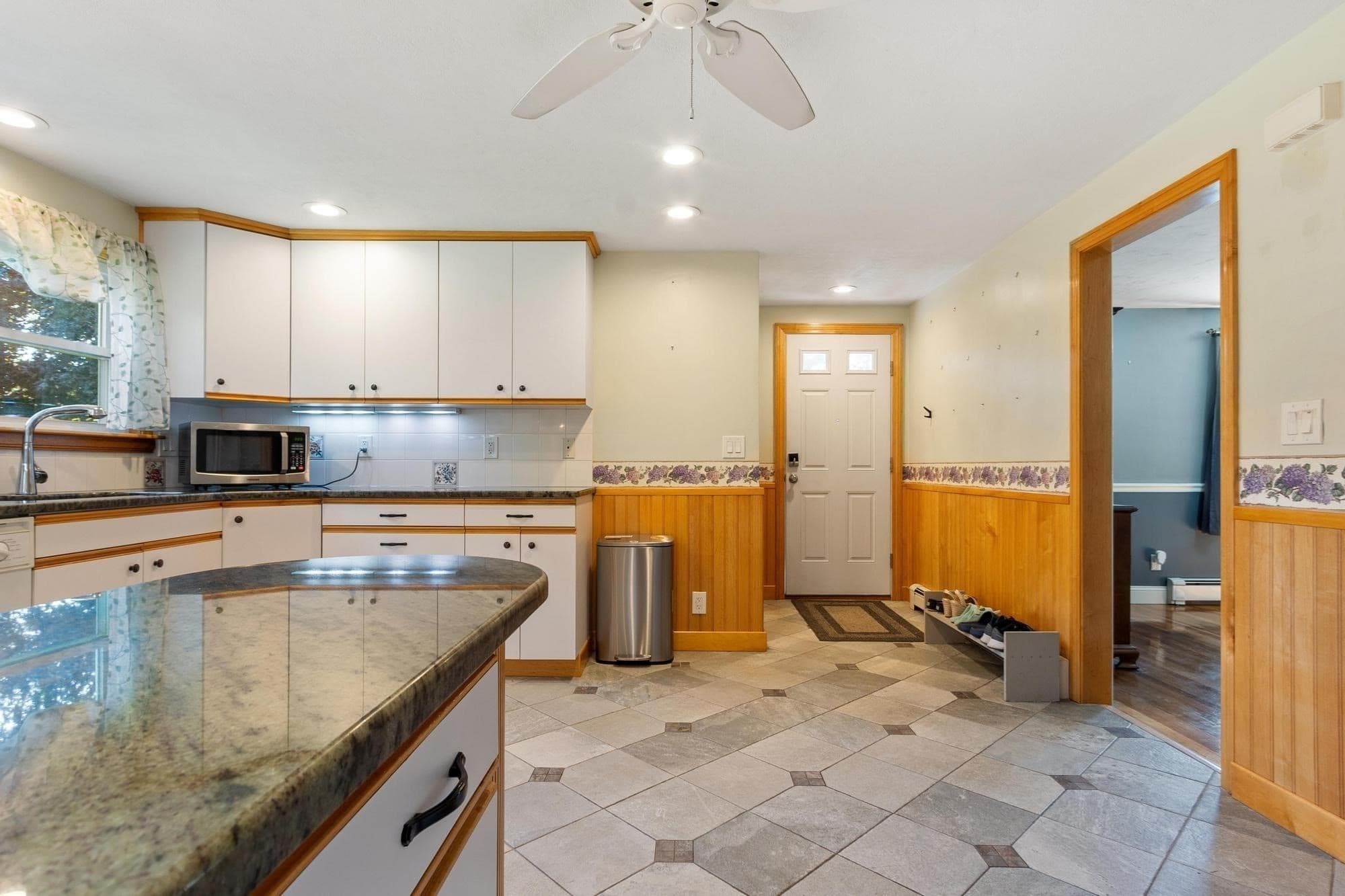 Single Family Residence at 19 Rowley Hill Rd, Sterling MA 01564, Sterling, photo 16 of 38