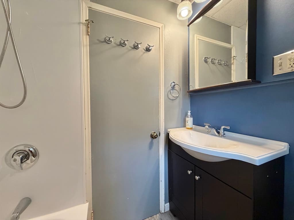 41 Pease Ave, Monson MA 01057 photo 13
