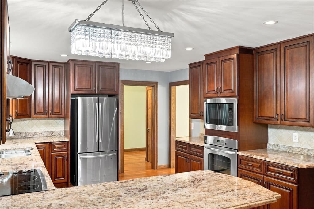 35 Swift Rd, Framingham MA 01702 photo 5