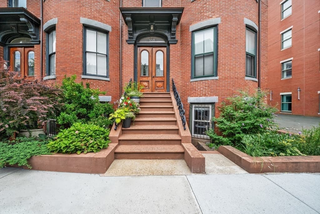 106-108 East Brookline St # 3, Boston MA 02118 photo 2