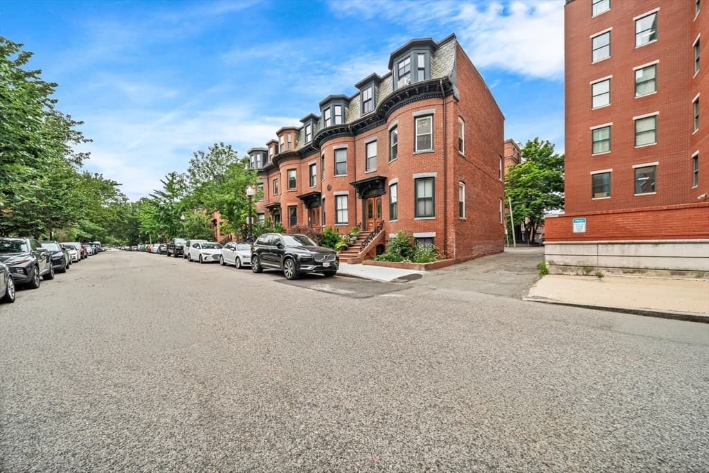 106-108 East Brookline St # 3, Boston MA 02118 photo 31