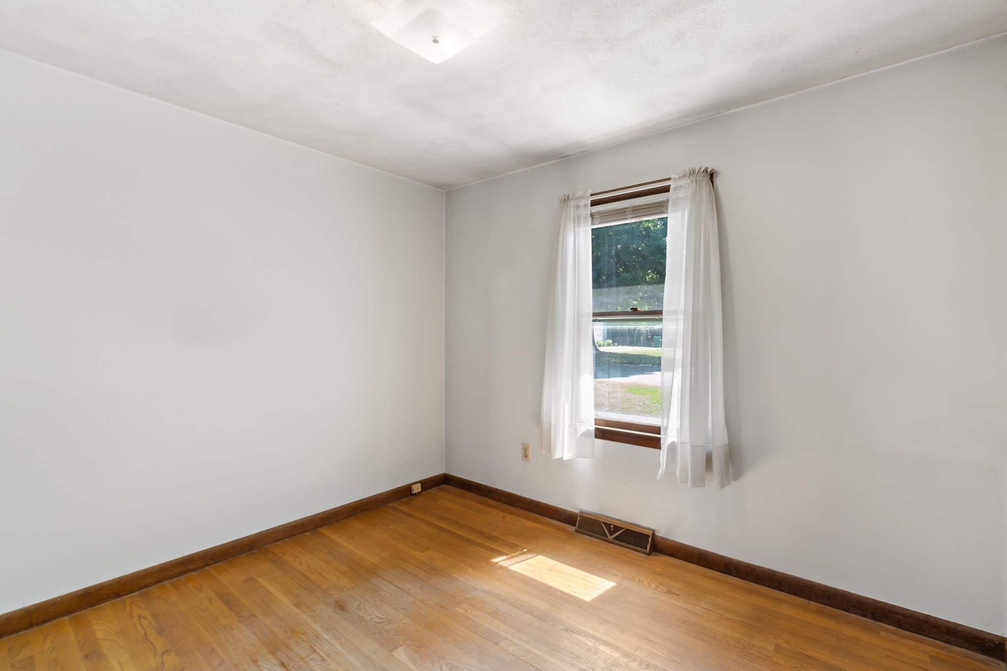Single Family Residence at 39 Grant Street, Attleboro MA 02703, Attleboro, photo 17 of 25