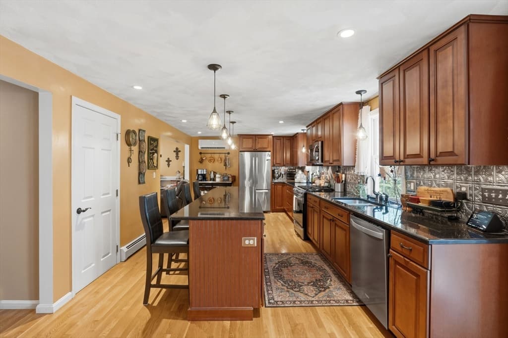 50 Trinity Cir, Attleboro MA 02703 photo 15