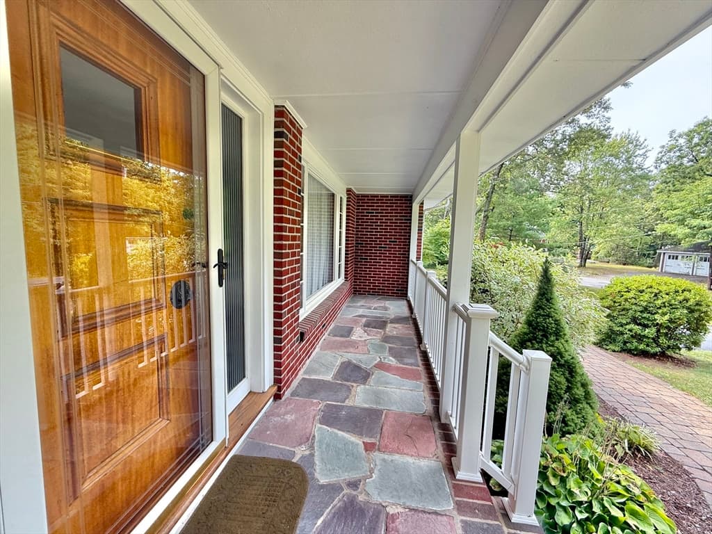 Single Family Residence at 147 Mill St, Westwood MA 02090, Westwood, photo 5 of 42