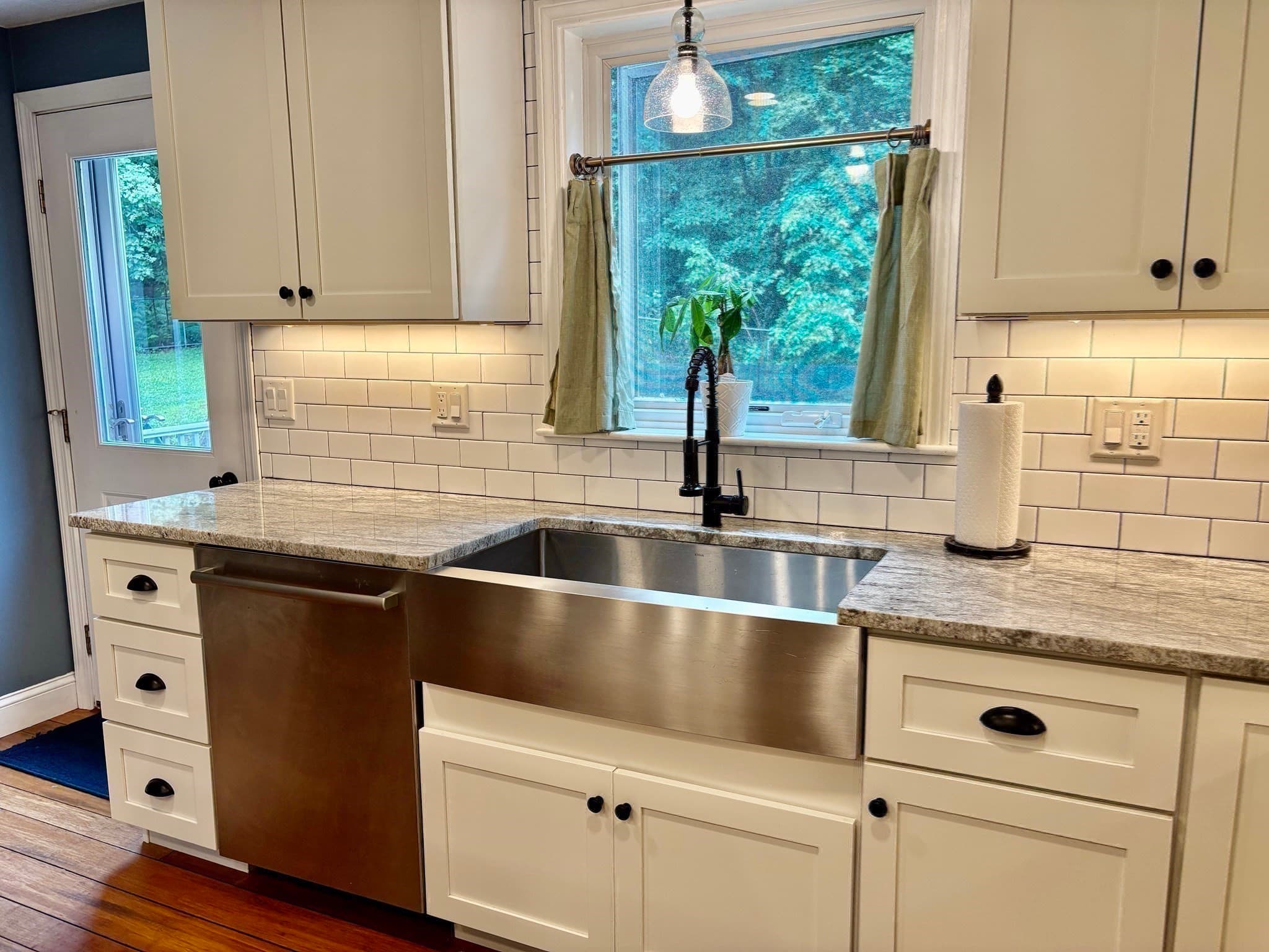 Single Family Residence at 19 E Applewood, Charlton MA 01507, Charlton, photo 16 of 42
