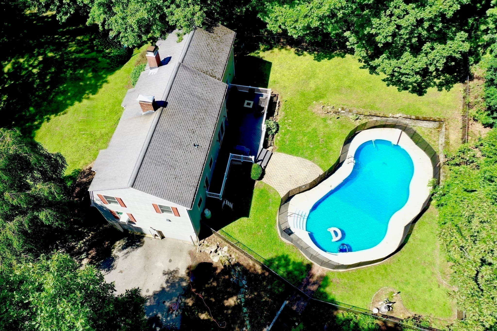 Single Family Residence at 19 E Applewood, Charlton MA 01507, Charlton, photo 8 of 42