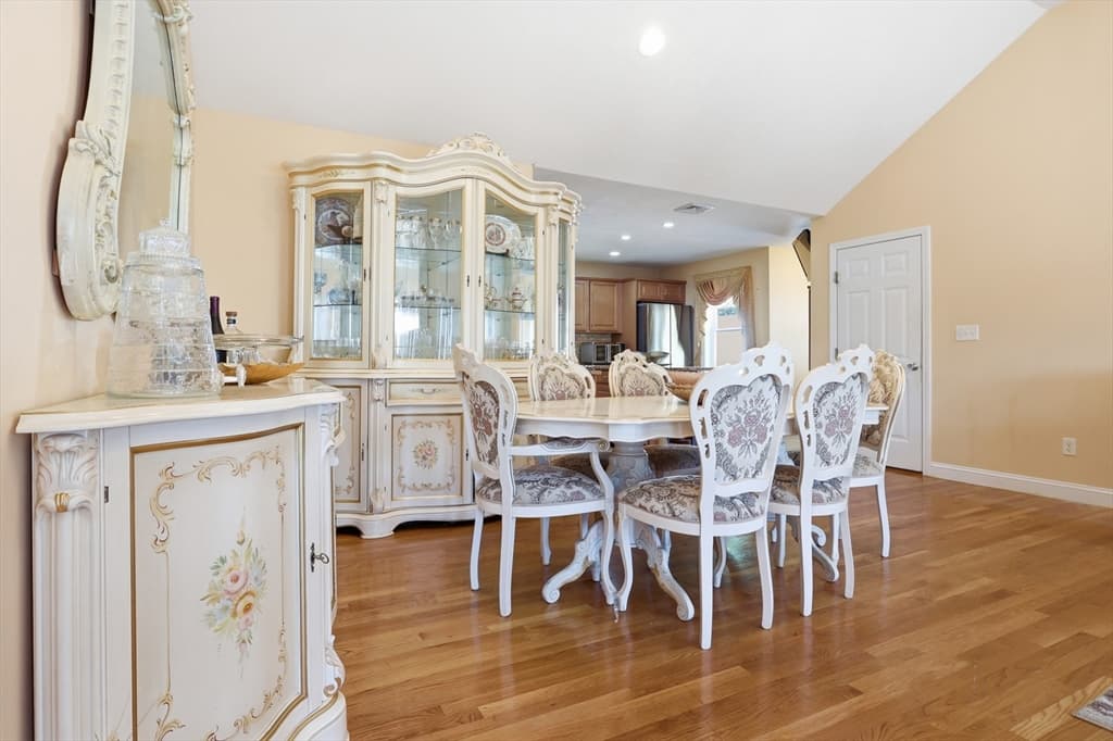 39 Sunflower Rd, Holbrook MA 02343 photo 8