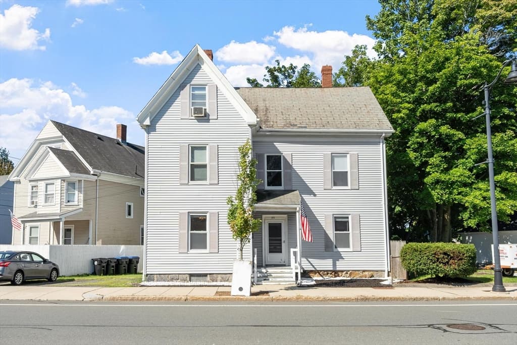 372 Cabot St # 1, Beverly MA 01915